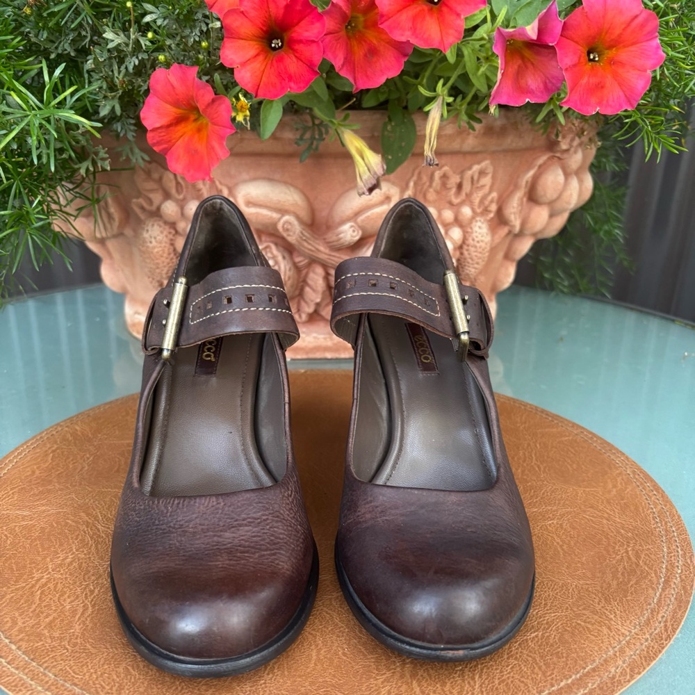 Ecco Kiev Mary Jane Leather Heels EUC